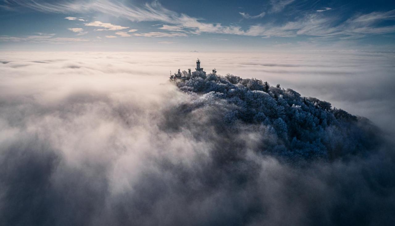 Penzion Fara Pod Milesovkou Velemin Экстерьер фото
